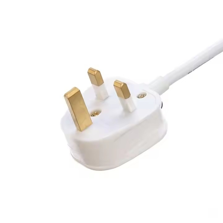 Aprobación BS del Reino Unido C13 C14 Cordón de alimentación 3 pines Bs Enchufe C13 Conector Ce7/7 Con 1,5m 2m H05vv-F Cable de alimentación de ordenador