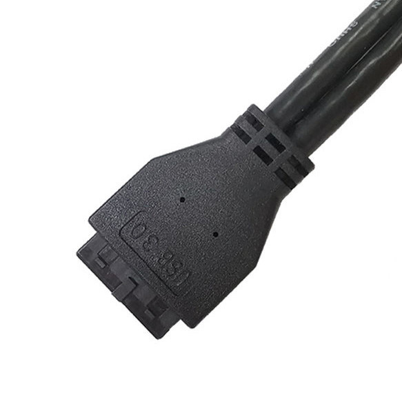 El cableado de la industria, el arnés USB 3.0 y el panel montado en una placa base personalizada