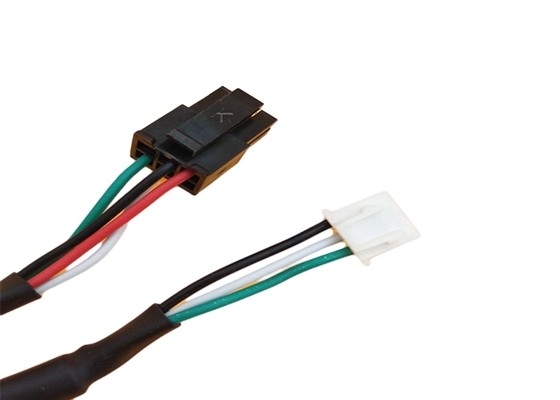 El micrófono del arnés de cable del Pvc cupo el conector negro de 3.0m m 2*2p Molex 43025 4 a Pin Jst - Xh 2464