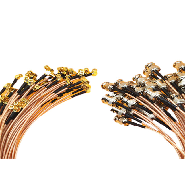 el oro plateó al varón de BNC al cable coaxial micro femenino de ángulo recto rg316 de SMB rf
