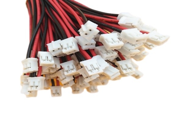 Rojo y ennegrezca 26 al varón de encargo de Jst pH 2PIN del arnés de cable del AWG al cable femenino del enchufe