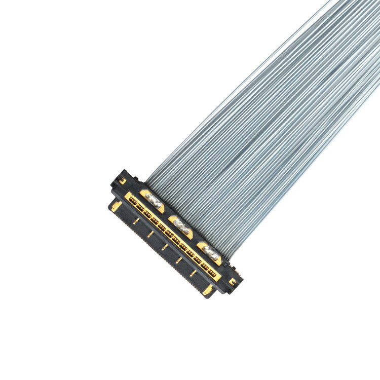 Aplicación de microcables coaxial con KEL XSL20-48S 0,25 mm de inclinación, 44AWG y 46AWG