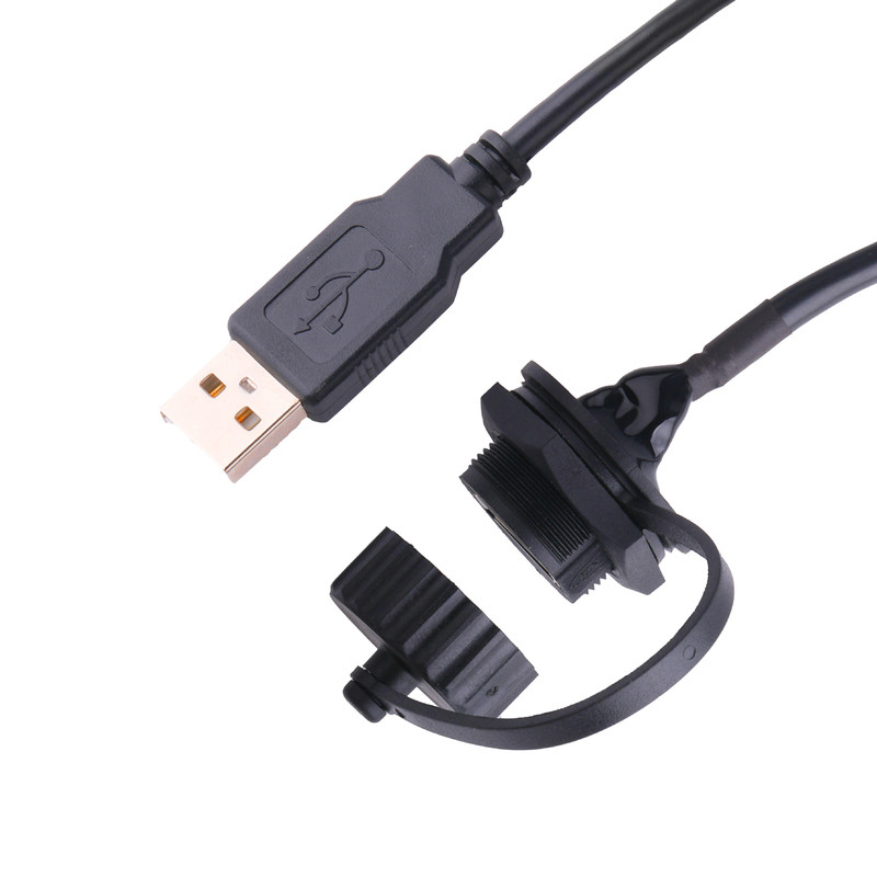 El USB 2,0 un conector hembra con el escudo y el casquillo a USB 2,0 un usb telegrafía hecho a medida