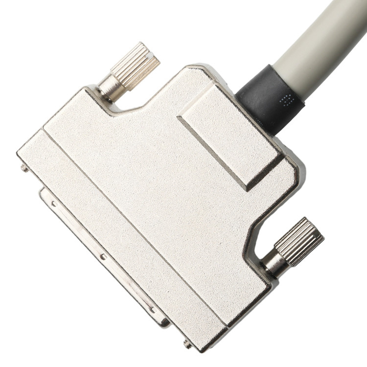 Hd D Sub Db50 Caso de aleación de zinc de níquel recubierto con D-Sub Mdr Plug Od 90mm