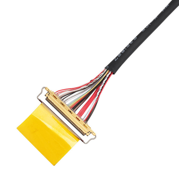 Los componentes de los cables de arnés de LVDS deben estar equipados con un cable de conexión de alta velocidad.