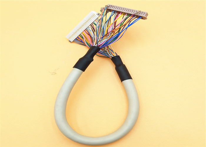 Enchufe llevado del Pin de  30 de la asamblea de cable del arco iris LVDS del convertidor del Lcd 40 a Pin DF13-40DP